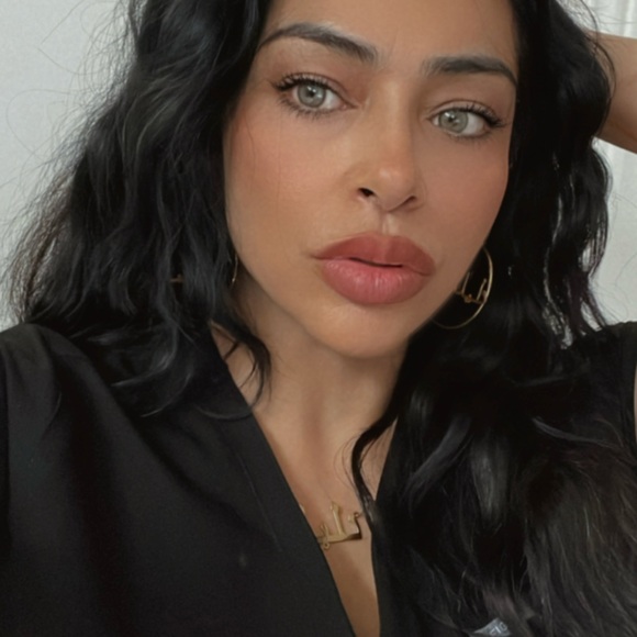 Meet your Posher, Leela @lilahsfig - Picture 11 of 16